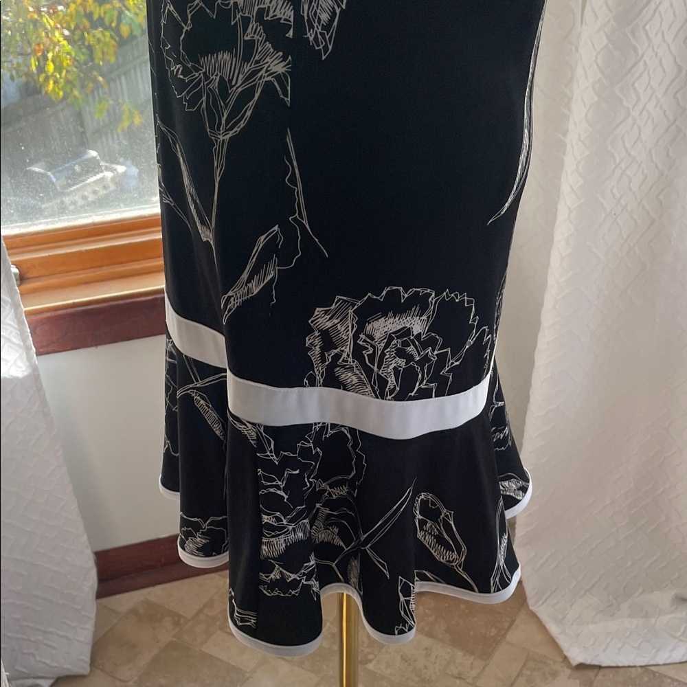 Kollontai Canada Elegant Black and White Floral Dress Medium EUC Flapper - Picture 6 of 8